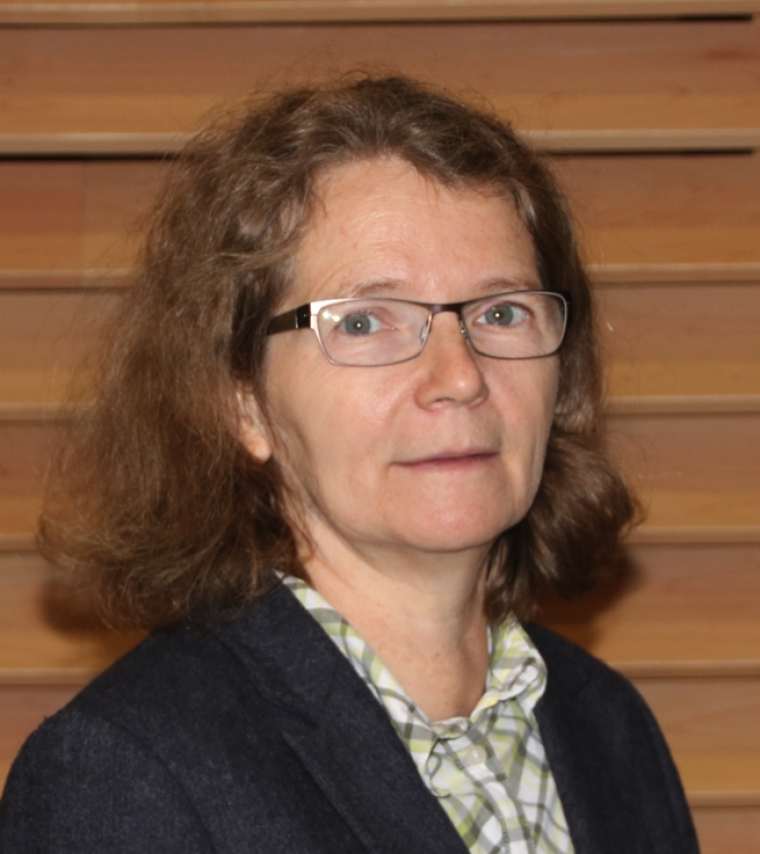 Dr. Judit Balog